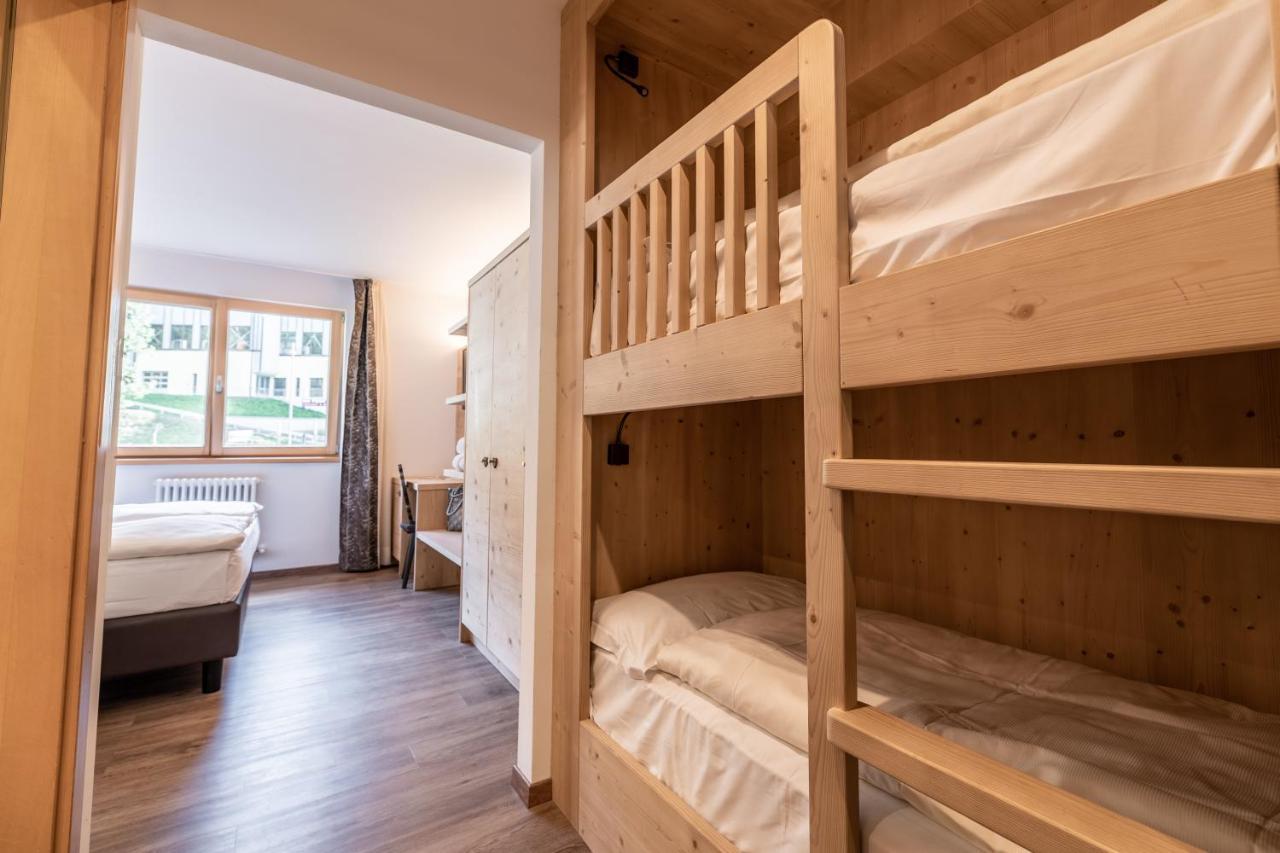 Hotel Sporting Ravelli Mezzana  Eksteriør bilde