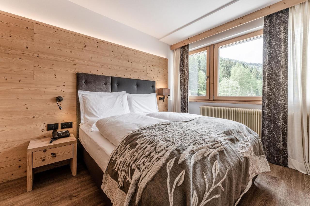 Hotel Sporting Ravelli Mezzana  Eksteriør bilde
