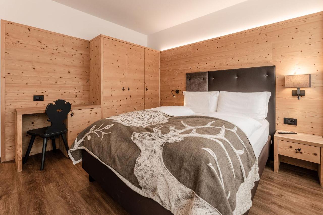 Hotel Sporting Ravelli Mezzana  Eksteriør bilde